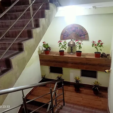 Hazarika Lodge And Homestay-2