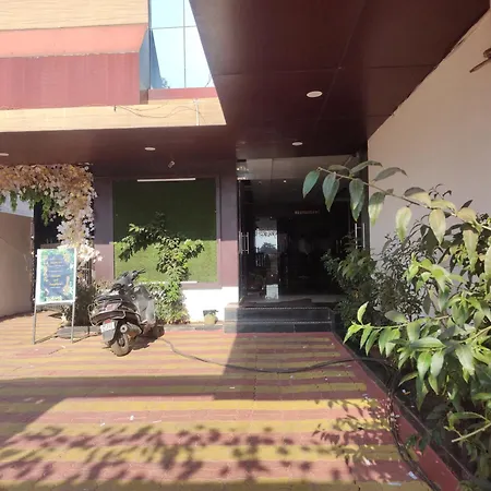 Hotel Yash Raj-3