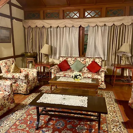 Oasis Guesthouse-2