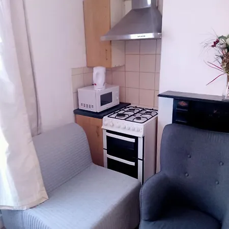 Cabra Park Modern Stay-2