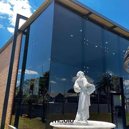 Mhulu Luxury Boutique Hotel-3