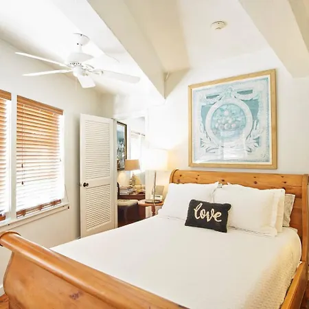 Burns Square Boutique Hotel-3