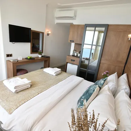 Aurasia Beach Hotel-3