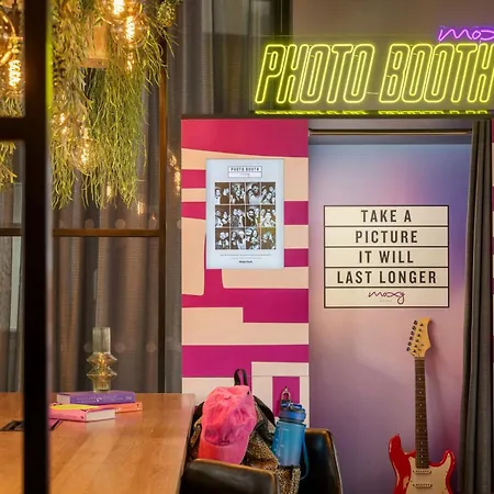 Moxy Glasgow Merchant City-2