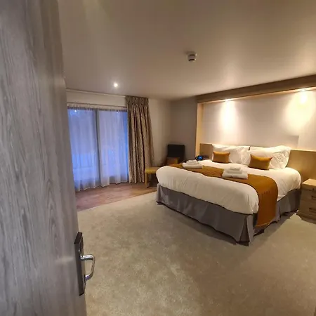 The Teifi Waterside Hotel-3