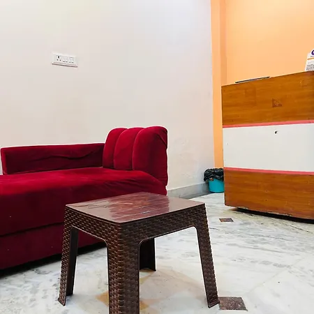 G B Palace Homestay-2