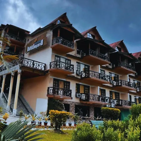 Hotel Dream-Land Luxury Hotel In Lataguri With Swimming Pool, A Beautiful Garden, Balcony And Restaurant-2