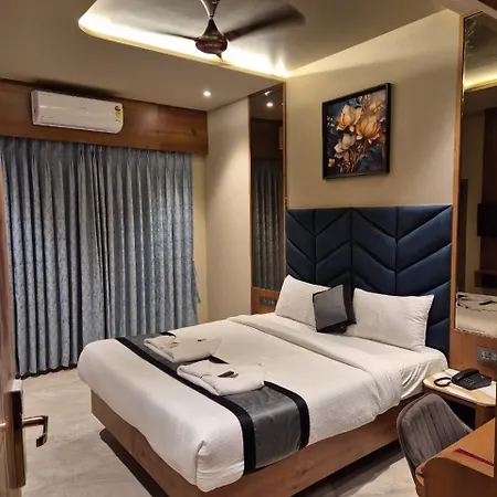 Regalia Suites -The Boutique Hotel, Navi Mumbai-3