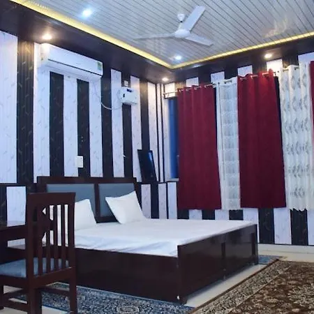 Hotel Awadh Vilas-3