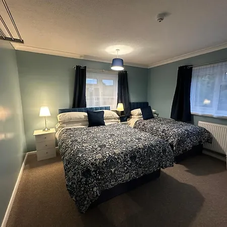Lynn Hill Guest House-2