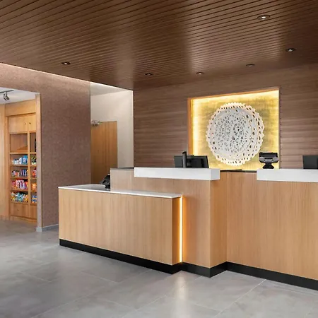 Fairfield By Marriott Inn & Suites Kansas City At The Legends-3