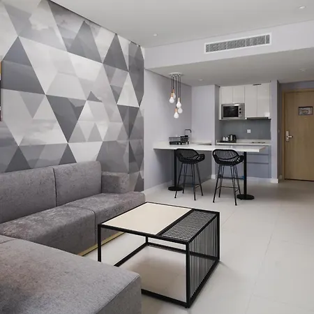Studio M Muscat-3