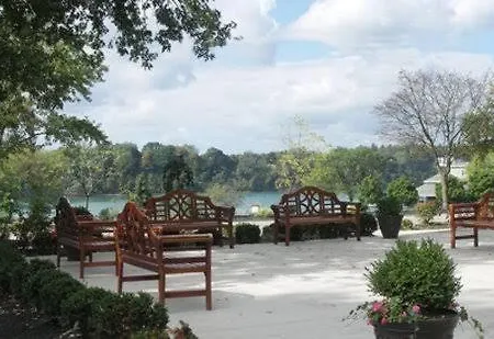 Niagara Crossing Hotel & Spa-2