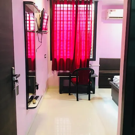 Chanda Palace Guest House-3