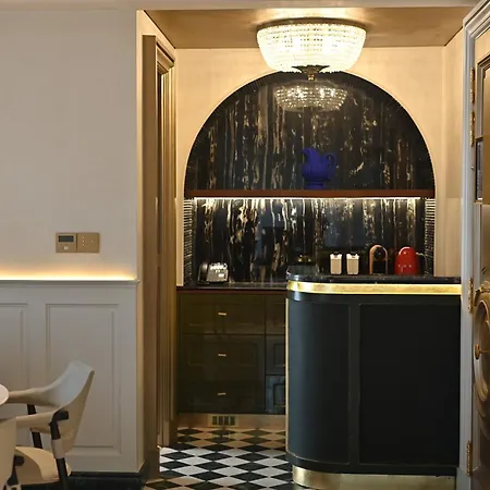 The Townhouse Hotel - Small Luxury Hotels Of The World-3