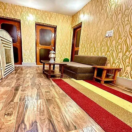 Hotel Luxury Heights-2