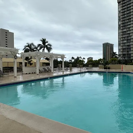 Vacation Rental Studios At Hawaiian Monarch-2