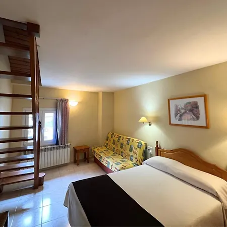 Hotel Joan Canejan-3