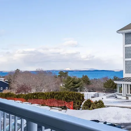 Bluenose Inn - Bar Harbor Collection-2
