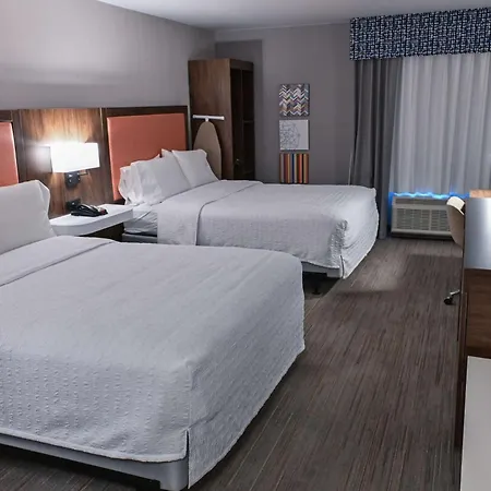 Hampton Inn Fremont-3