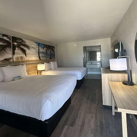 Days Inn By Wyndham Fort Myers-3