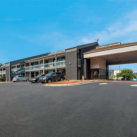 Quality Inn Fort Jackson-3