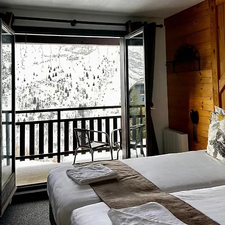Hôtel&Spa Les Carrettes-2