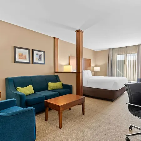 Comfort Inn & Suites Avera Southwest-2