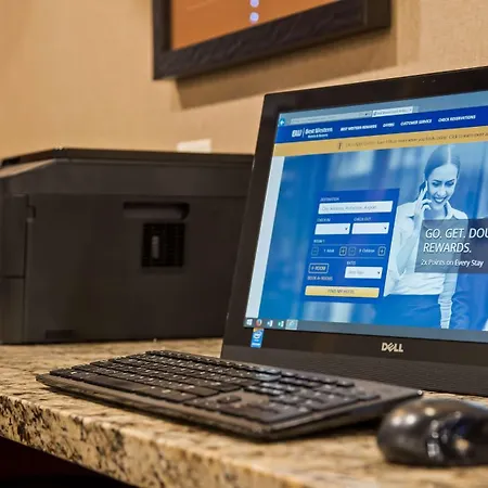 Best Western Plus Lincoln Inn & Suites-2