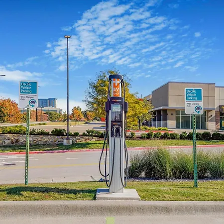 Home2 Suites Plano Legacy West-2