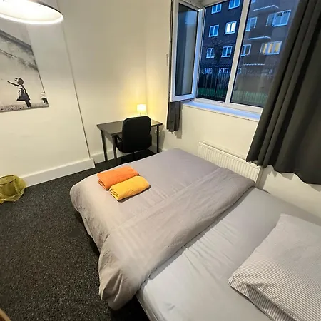 Shoreditch Rooms R1-2