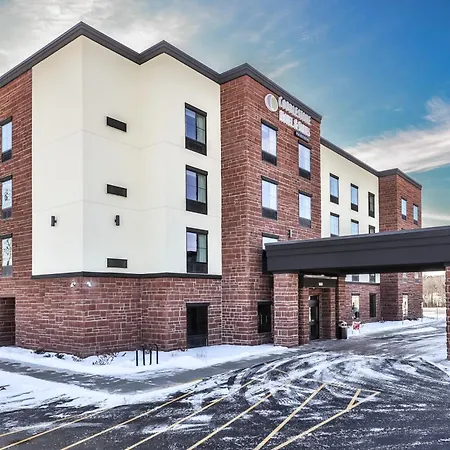 Cobblestone Hotel & Suites - Rhinelander-3