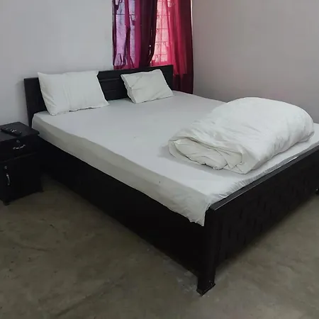 Hotel The Singh Celebration Guest House-2