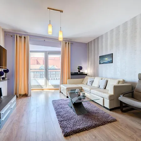 Apartments By The River In Gdansk With Pool, Sauna & Gym By Noclegi Renters-3