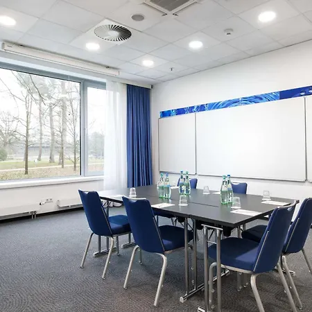 Park Inn By Radisson Frankfurt Airport-3