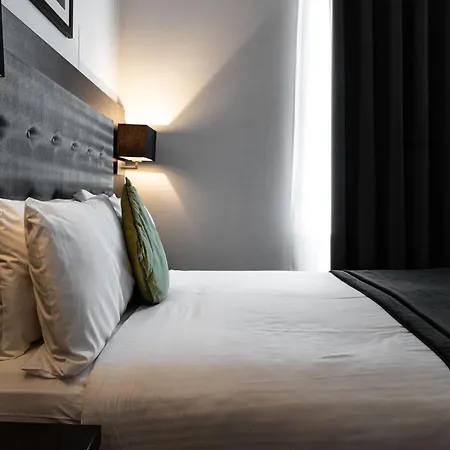 The W14 Kensington-2
