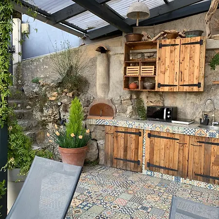 Skylark Bed & Breakfast-3