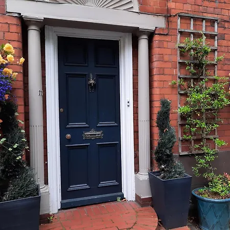 Warwick Lodge-2