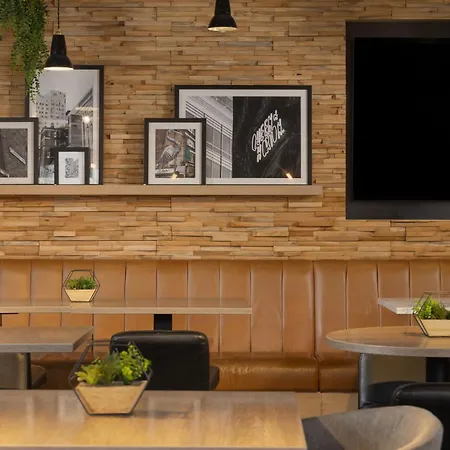 Four Points Flex By Sheraton London Shoreditch East-3