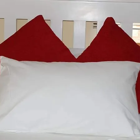 Eagle'S Nest B&B-2