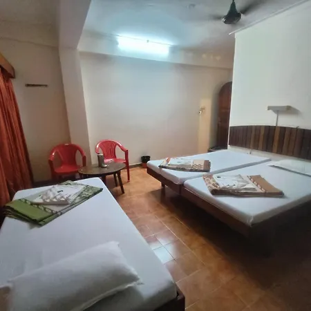 Hotel Abhishekh-2