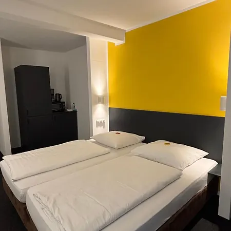 Hotel U Mülheim Free Parking Highspeed WiFi-2