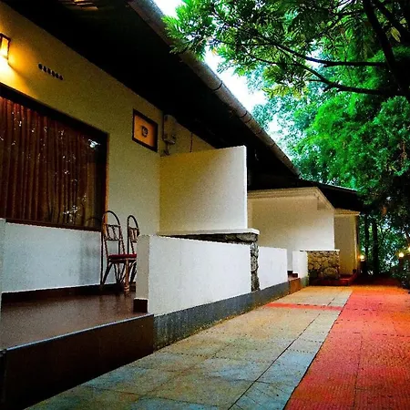 Glenmore Resorts Munnar-3