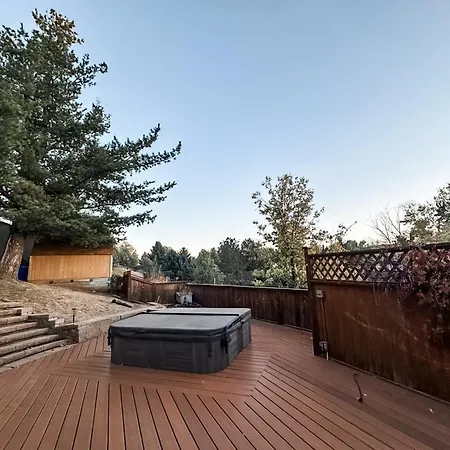 New Hot Tub! Black Hills Sanctuary- Private Gym, Gorgeous View-2