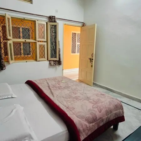 Alakananda Inn-2