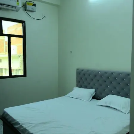 Asha Palace Guest House-3
