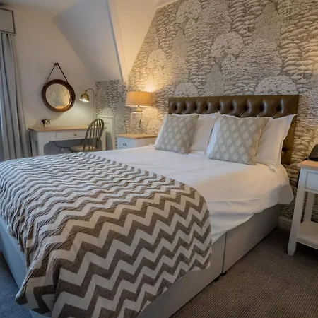 Stonehouse Court Hotel - A Bespoke Hotel-3