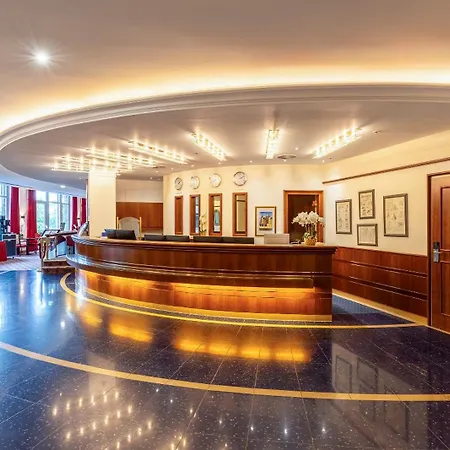 Plaza Premium Schwerin-3