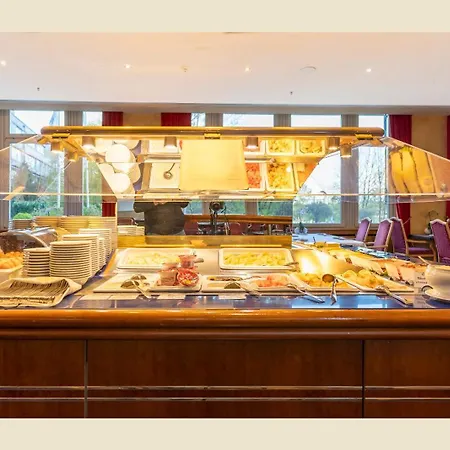 Plaza Premium Schwerin-2
