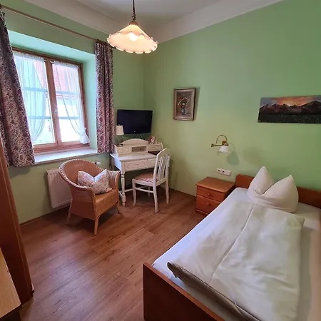 Hotel Altwirt-2